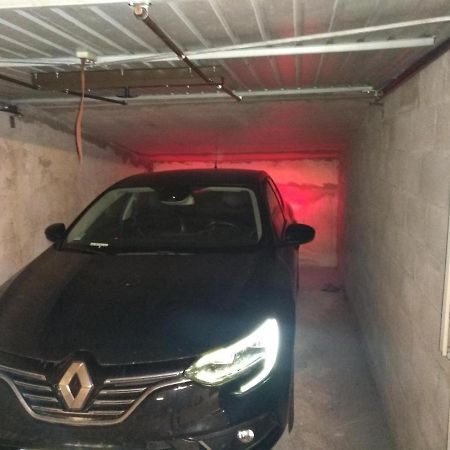 T2 En Hypercentre -Parking Prive-Clim-Proche Plage Sainte-Maxime Exteriör bild
